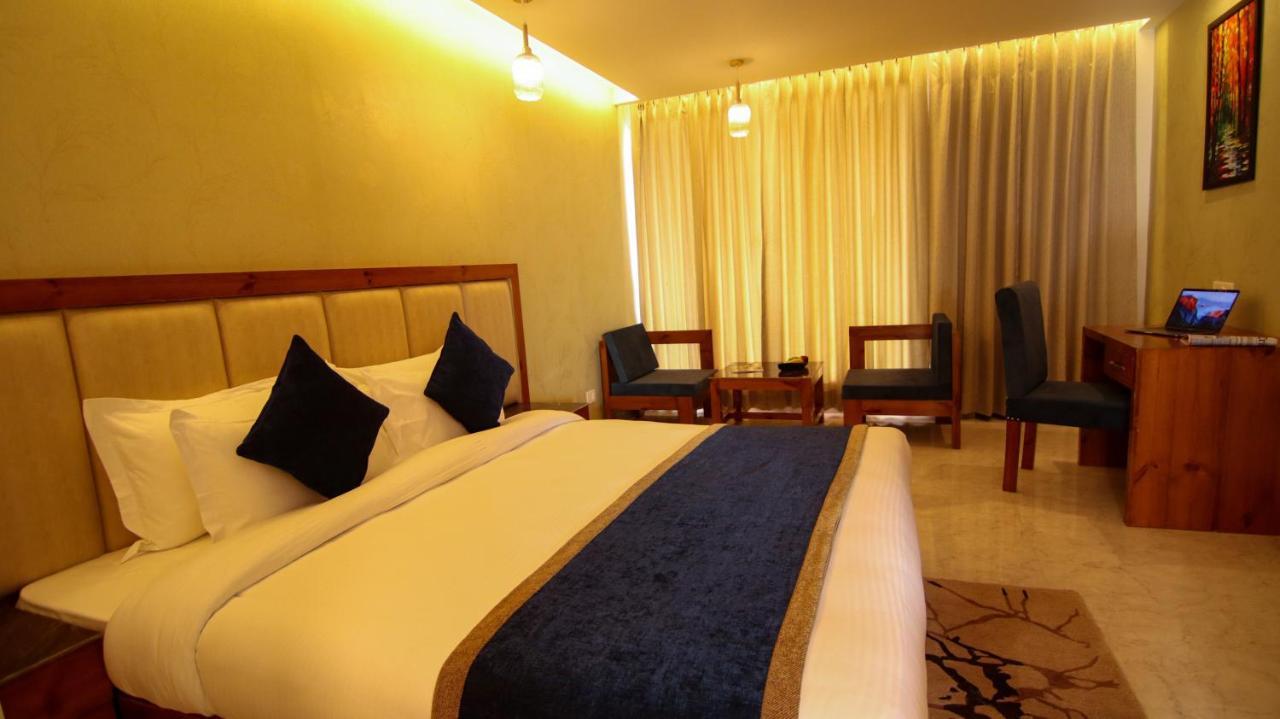 Golden Fern Resort Shimla Exterior foto