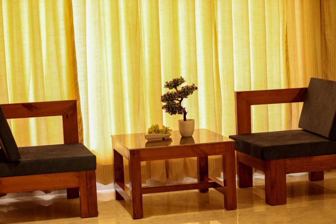 Golden Fern Resort Shimla Exterior foto