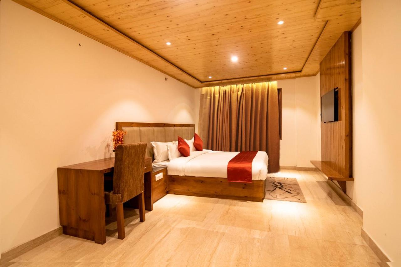 Golden Fern Resort Shimla Exterior foto