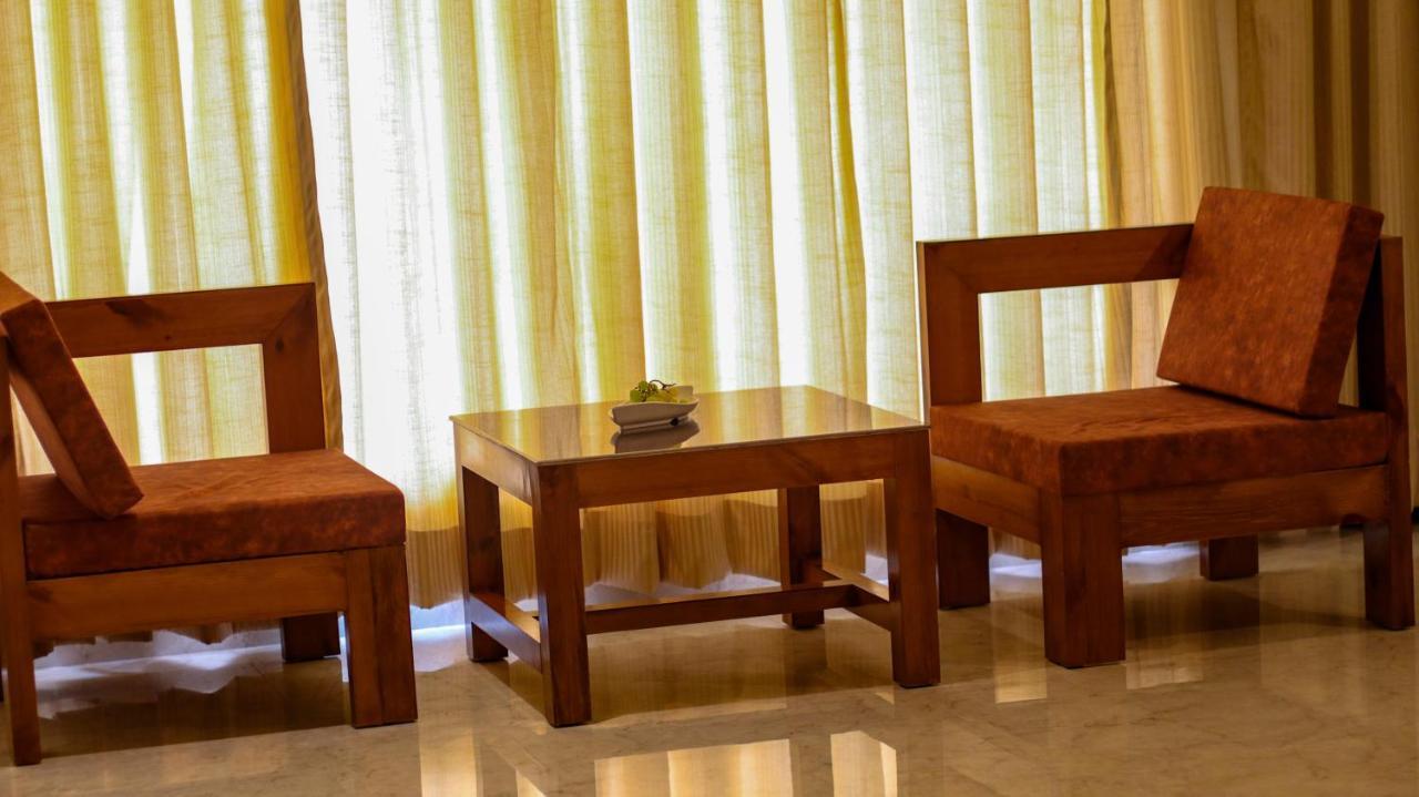 Golden Fern Resort Shimla Exterior foto