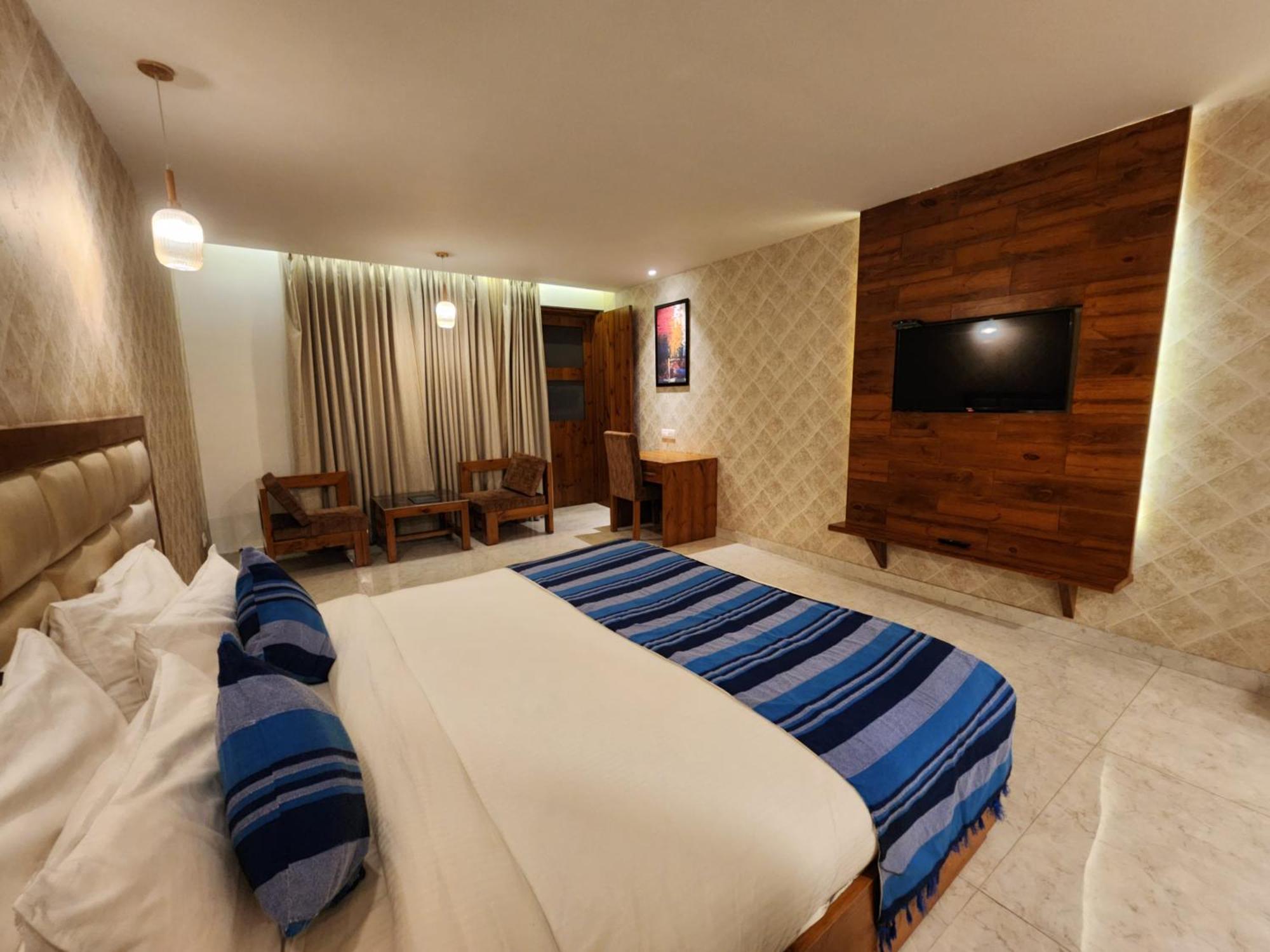 Golden Fern Resort Shimla Exterior foto