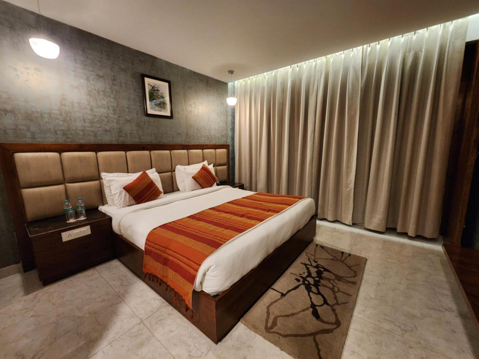 Golden Fern Resort Shimla Exterior foto