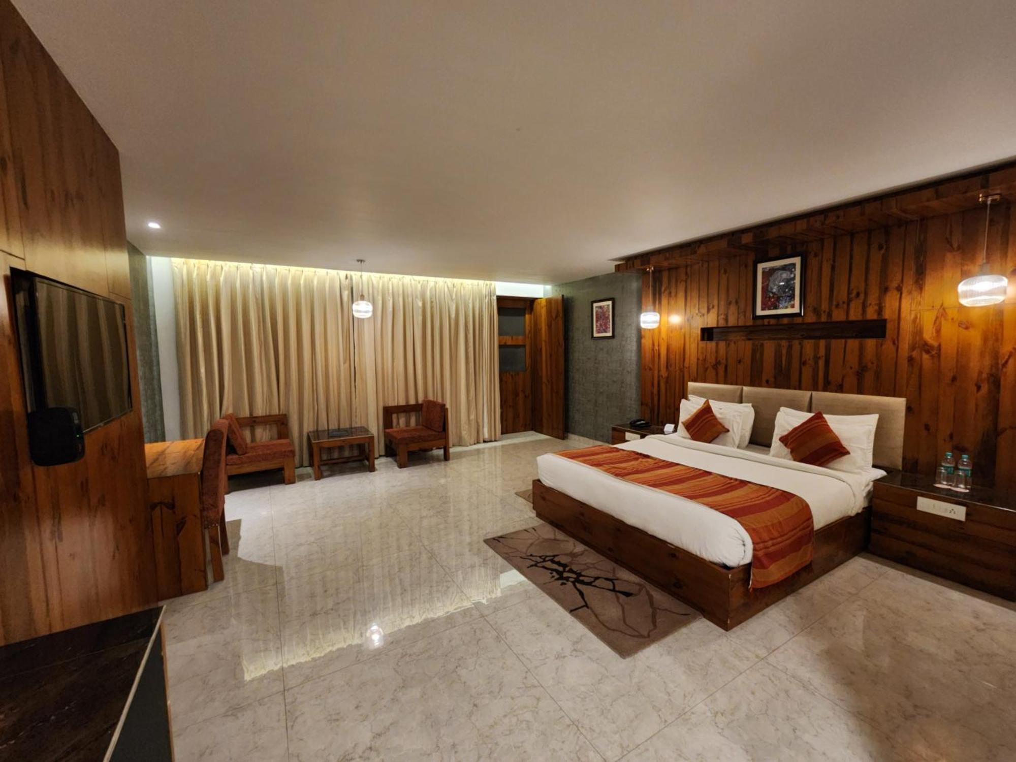 Golden Fern Resort Shimla Exterior foto